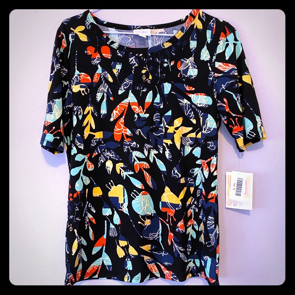 LuLaRoe Gigi Top Size M